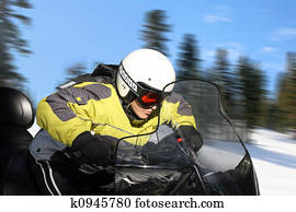 menino adolescente, ligado, snowmobile