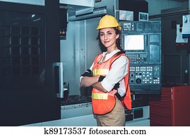 אישה צעירה, עובד של מפעל, צילום מקרוב, דמות, ב, ליצר, עבודה, מפעל