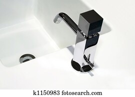 Geometric faucet