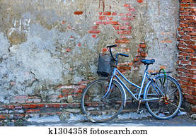 old bicycle old bicycle