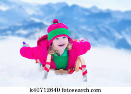 menininha, tendo divertimento, em, passeio sleigh