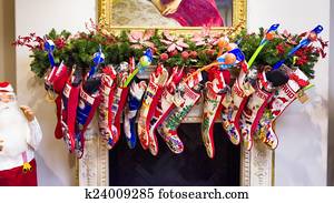 Weihnachten, kaminofen, herd, mit, kranz, und, strümpfe Stock Foto