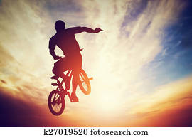 ανήρ αγνοώ, επάνω, bmx πλήθος ανθρώπων, εκτέλεση ανάλογα με απάτη, εναντίον, δύση κλίμα