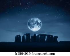 stonehenge full moon stonehenge full moon