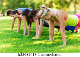 zoskupit od znamy, al, sportsmen, exercising, von