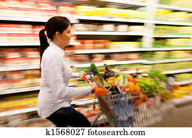 kvinde, hos, shopping kurv, ind, den, supermarked