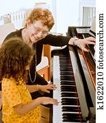 ה, מורה של פסנתר