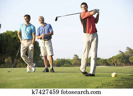 grupo, de, macho, golfers, teeing, ligado, campo golfe