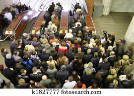 escalator crowd escalator crowd