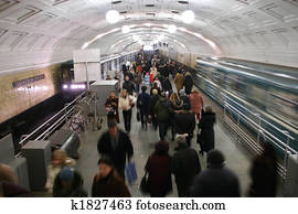 subway crowd subway crowd