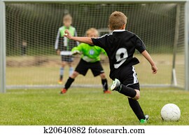 crianças, futebol, cobrança pênalti
