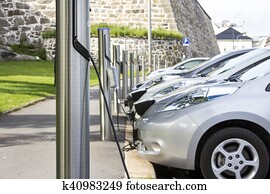 מכונית חשמלית, טעינה, מצבר