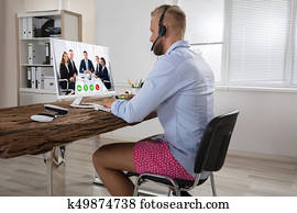 geschäftsmann, beachten, videokonferenz, auf, edv