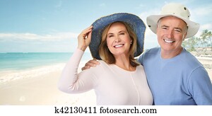 ältere paare, auf, strand.