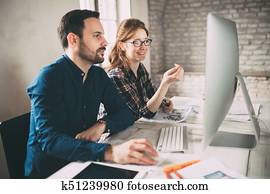 bedrijf, werknemers, werkende, in, bureau