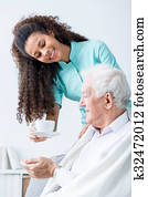 caregiver, giving, vecākais, kalps, kafija