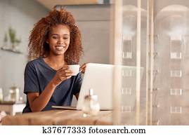 kühlen, online, mit, a, bohnenkaffee, in, dass, café