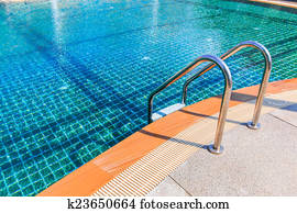swimming pool swimming pool