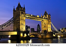 ponte torre, em, londres, à noite