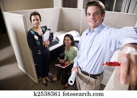 büroangestellte, versammlung, in, a, kabine