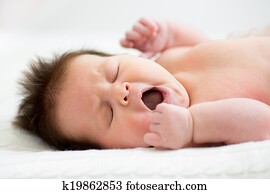 תינוק של יילוד, לישון