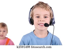 男の子 で ヘッドホン 画像 1000 男の子 で ヘッドホン ストックフォト Fotosearch