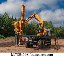 Machine vibration piling