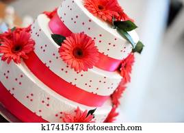 White wedding cake White wedding cake