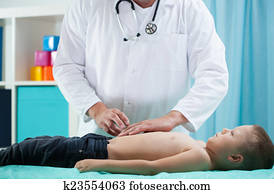 pediatra, fazendo, abdominal, exame