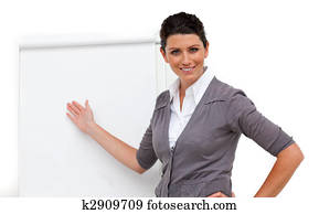 confiante, feminino executivo, apontar, um, tábua