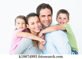 שמח, משפחה צעירה, להסתכל במצלמה, ביחד