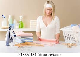 Falten Wäsche Fotos | 1000+ Falten Wäsche Stock Bilder | Fotosearch