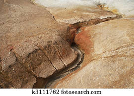 Geothermal crack