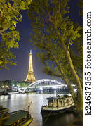 Eiffel Tower at night Eiffel Tower at night
