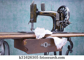 Treadle sewing machine Treadle sewing machine