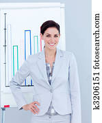 feminino executivo, dando uma apresentação