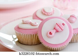 Cupcakes for a baby shower Cupcakes for a baby shower
