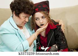 enojado, adolescente, preocupado, mamá