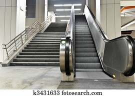 地下鉄 階段 写真館 イメージ館 K Fotosearch