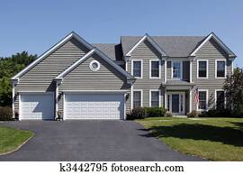 Haus Abstellgleis Fotos | 1000+ Haus Abstellgleis Bilder | Fotosearch