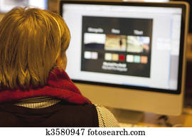 graphic designer graphic designer