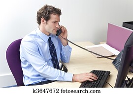 kundensorge, arbeiter, in, ein, büro, telefon