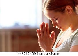 צילום מקרוב, של, אישה מהרהרת, ב, אולפן של יוגה