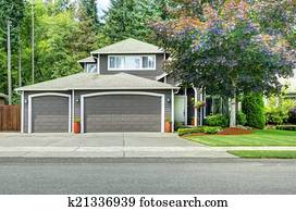 American house exterior with curb appeal