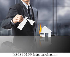 casa ardiente, fuego, seguro