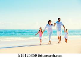 glückliche familie, strand