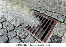 Lid of a channel for rainwater