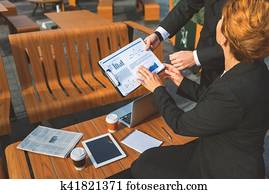 sócios negócio, discutir, trabalho, em, café