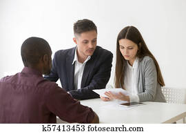 רציני, קוקאייזיאני, ה.ר., מנהלים, בשים-לב, לקרוא, המשך, של, אפרי