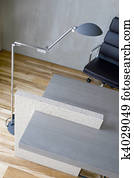 torchere, ליד, ה, שולחן